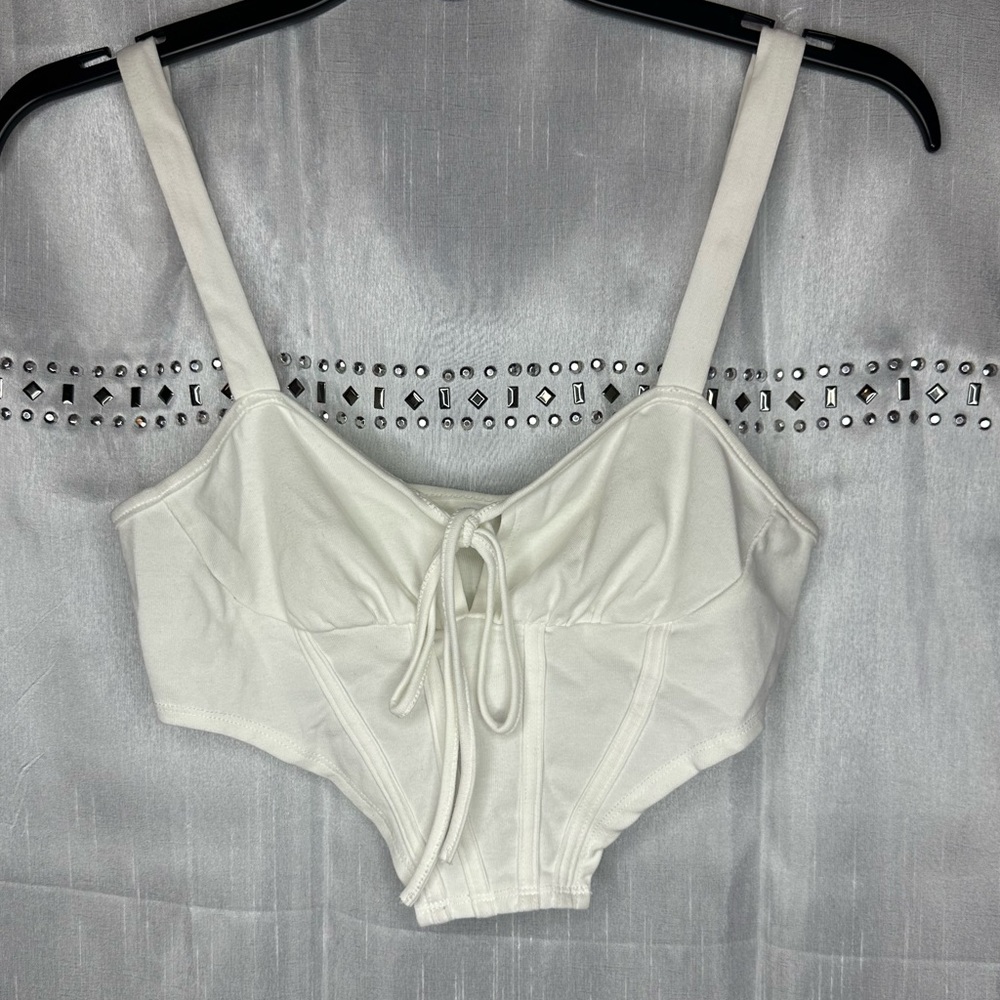 SHEIN White cropped tank top